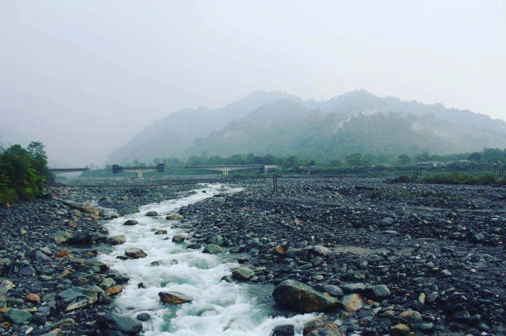 The Brahmaputra flows through Deep Time: State-making, River Infrastructures, Compensation Regimes 6 SiangriverArunachalPradesh